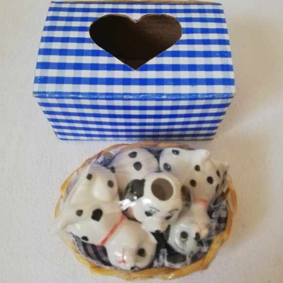 3 Dalmatian Dogs in a basket salt pepper and toothpick - Picture 2 of 5